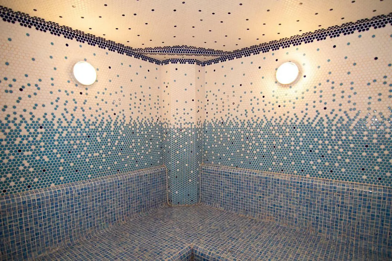 Kamelot Hotel Kyiv