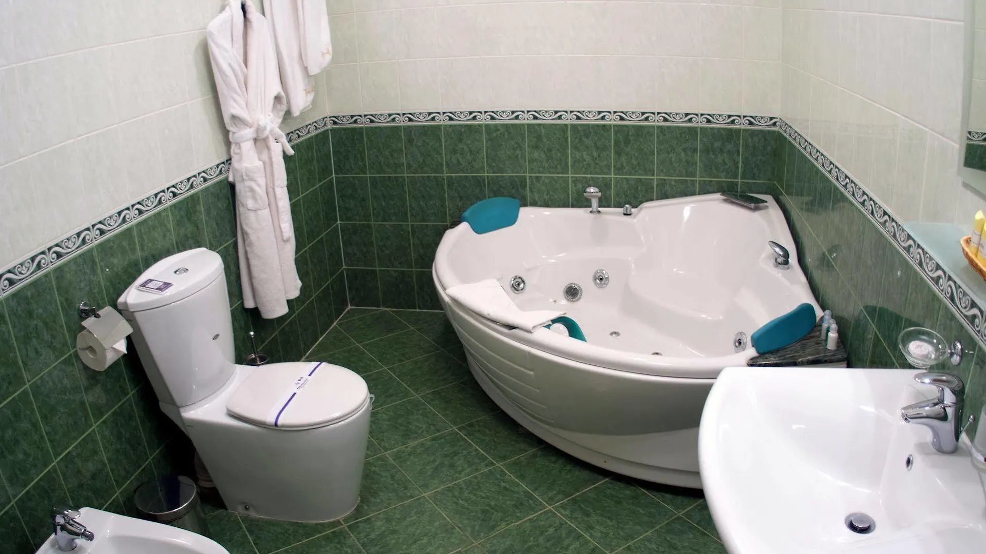 Kamelot Hotel Kiev
